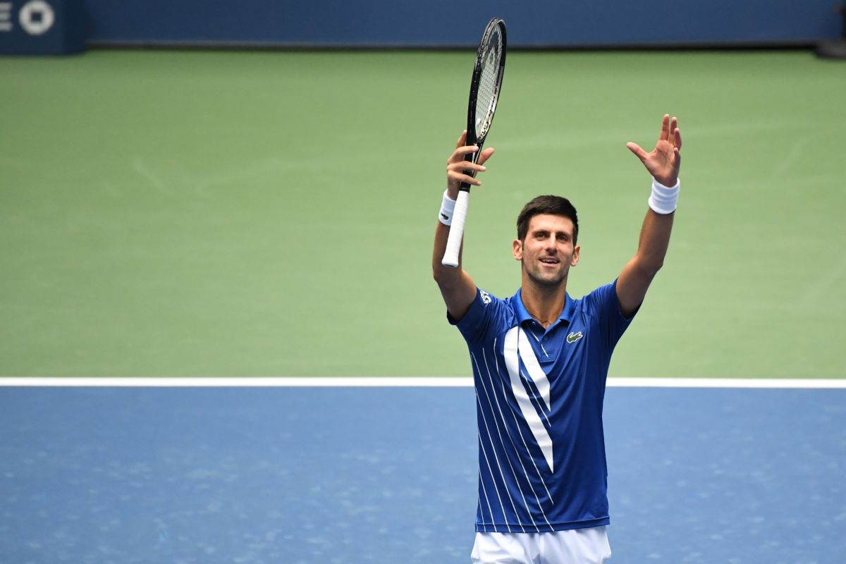 Novak  Djokovic butuh dua jam demi amankan tiket perempat final Italian Open