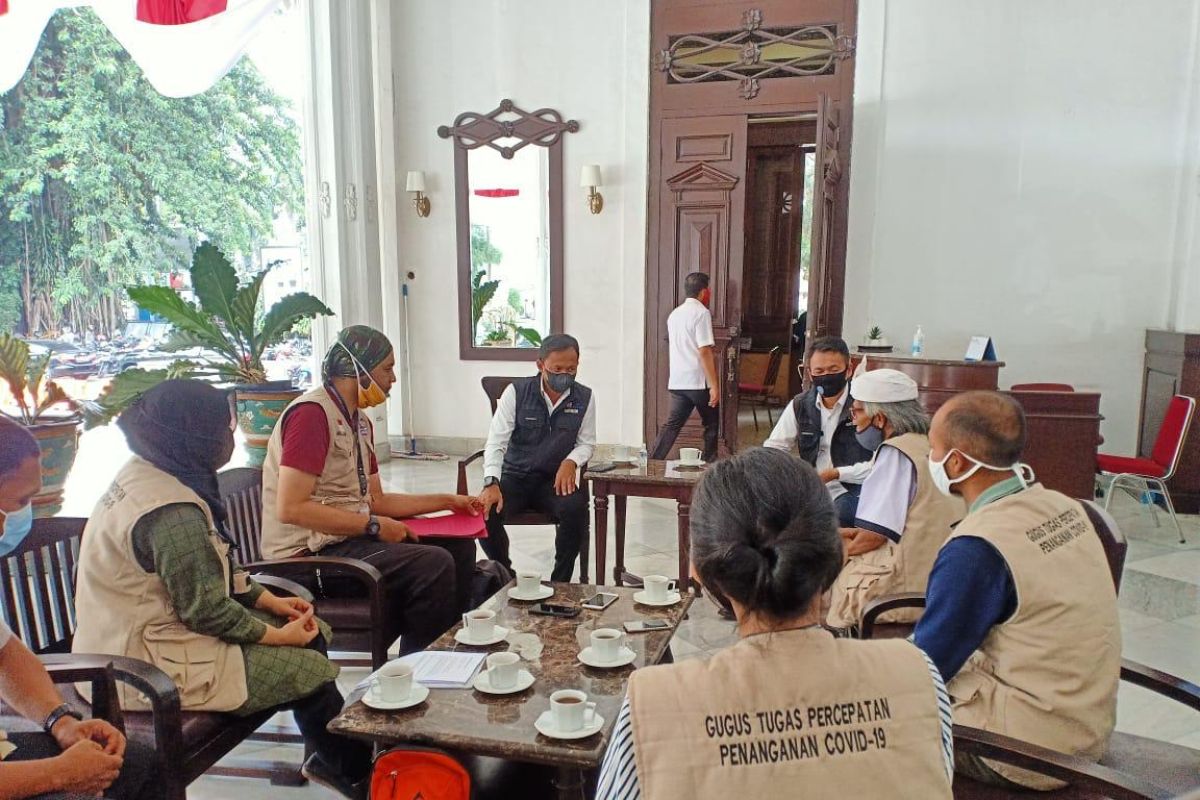 32 relawan dari pusat bantu Detektif COVID-19 Kota Bogor