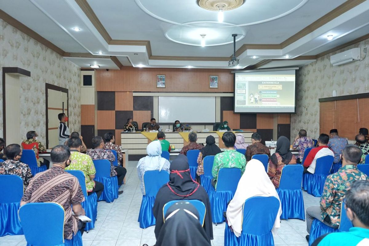 Bupati Muhammad Wardan pimpin rakor forum dan pembina KKS