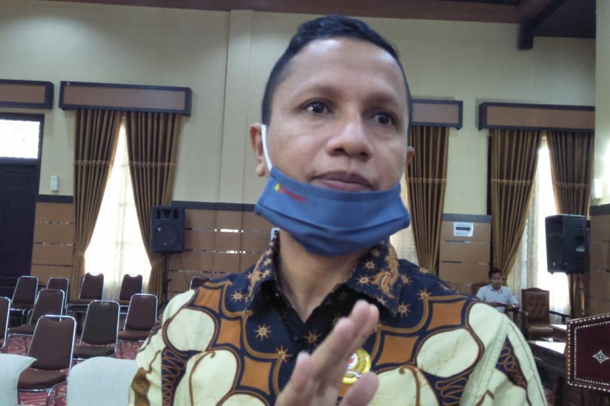 Bawaslu Mataram mengimbau pasangan calon tidak hadirkan ASN saat pendaftaran