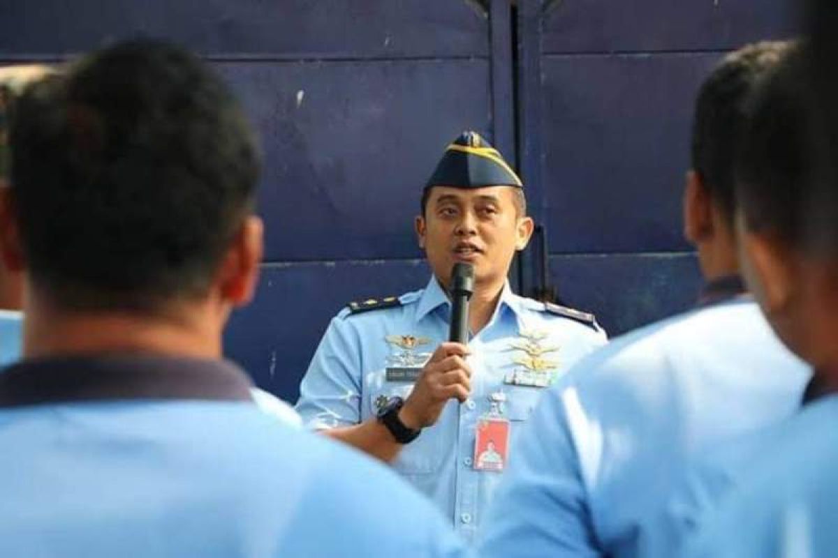 Jenazah pilot pesawat T50i Golden Eagle yang tergelincir dimakamkan di Madiun