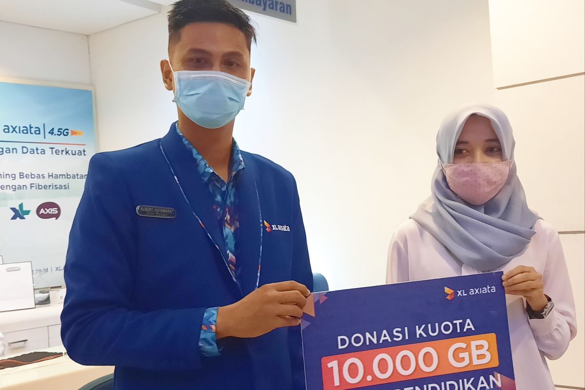 Berbagi kuota pendidikan 10.000 GB untuk komunitas sekolah