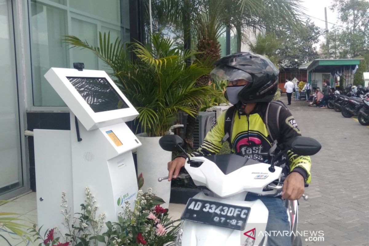 Hari Pelanggan Nasional, BPJAMSOSTEK Klaten sediakan "drive thru" untuk JP