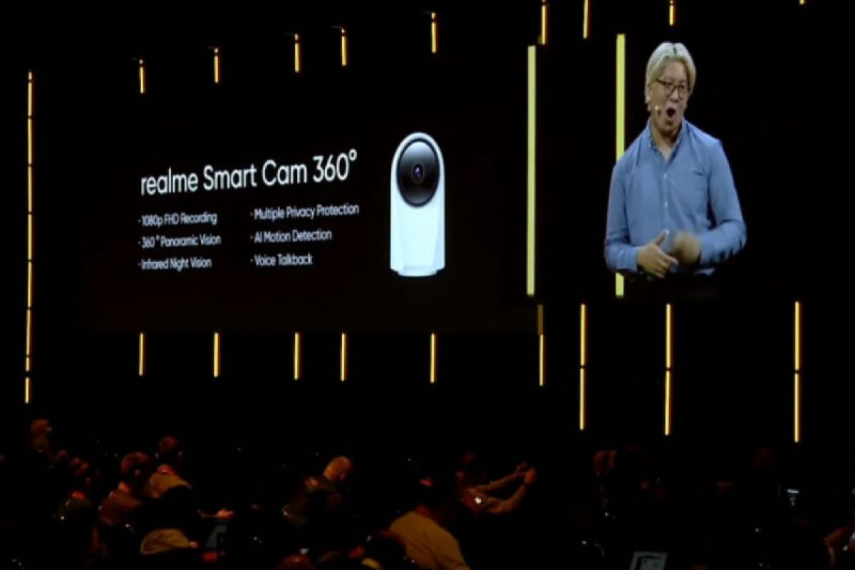 Realme perluas AIoT di IFA, perkenalkan smart cam - smart bulb
