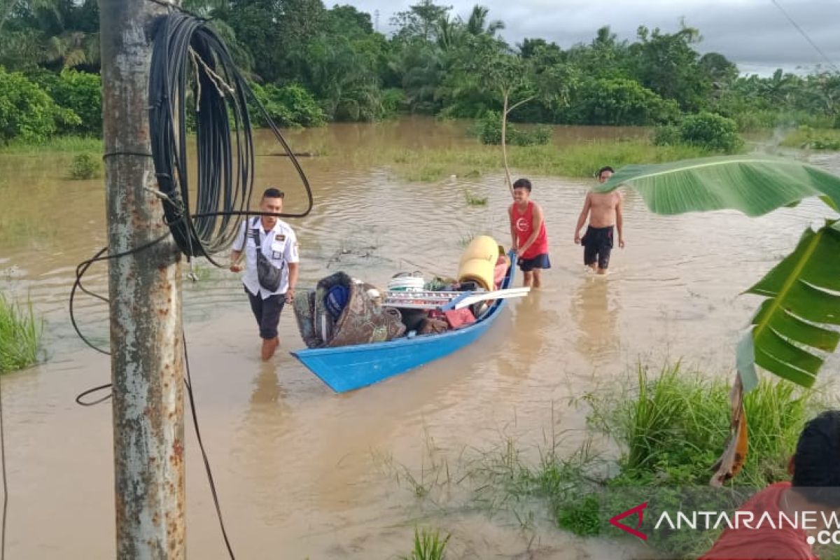 Banjir yang melanda tiga desa di Tanah Bumbu berangsur surut
