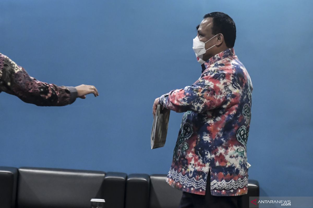 Ketua KPK tak banyak bicara usai jalani sidang etik