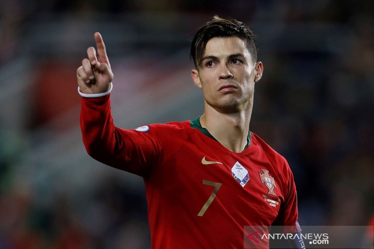 Cedera, ambisi Ronaldo lewati 100 gol bersama Portugal terancam