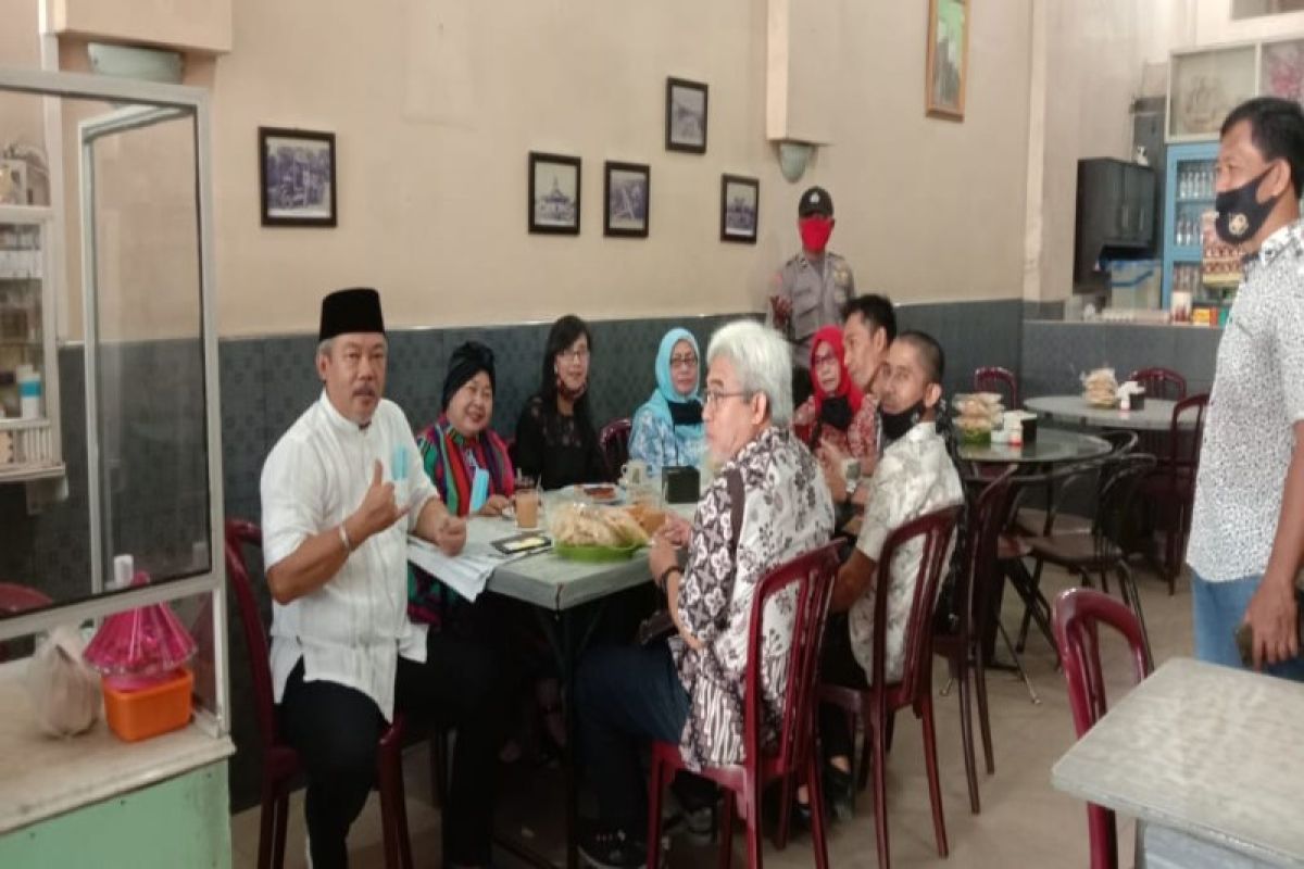 Polsek Tanjung Pura Langkat sosialisasi protokol kesehatan di rumah makan