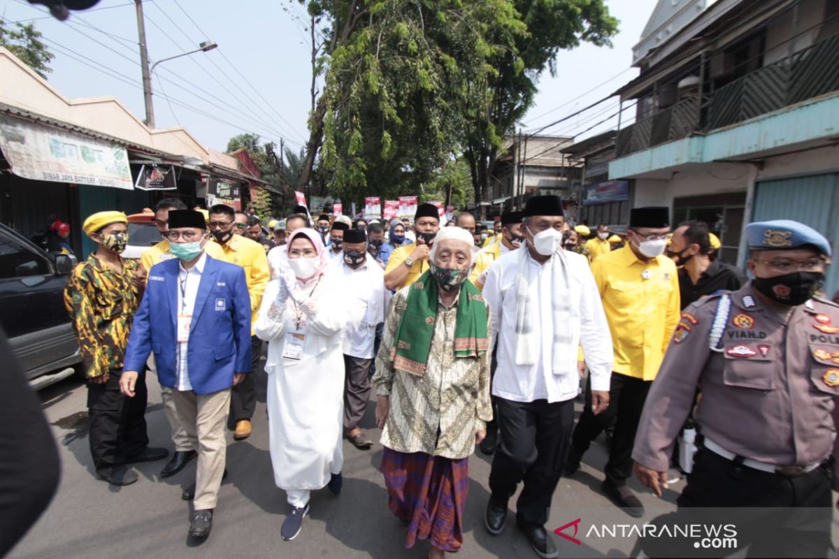 Pilkada Serang, Dikawal Ulama Banten, Pasangan Tatu-Pandji Resmi Daftar ke KPU