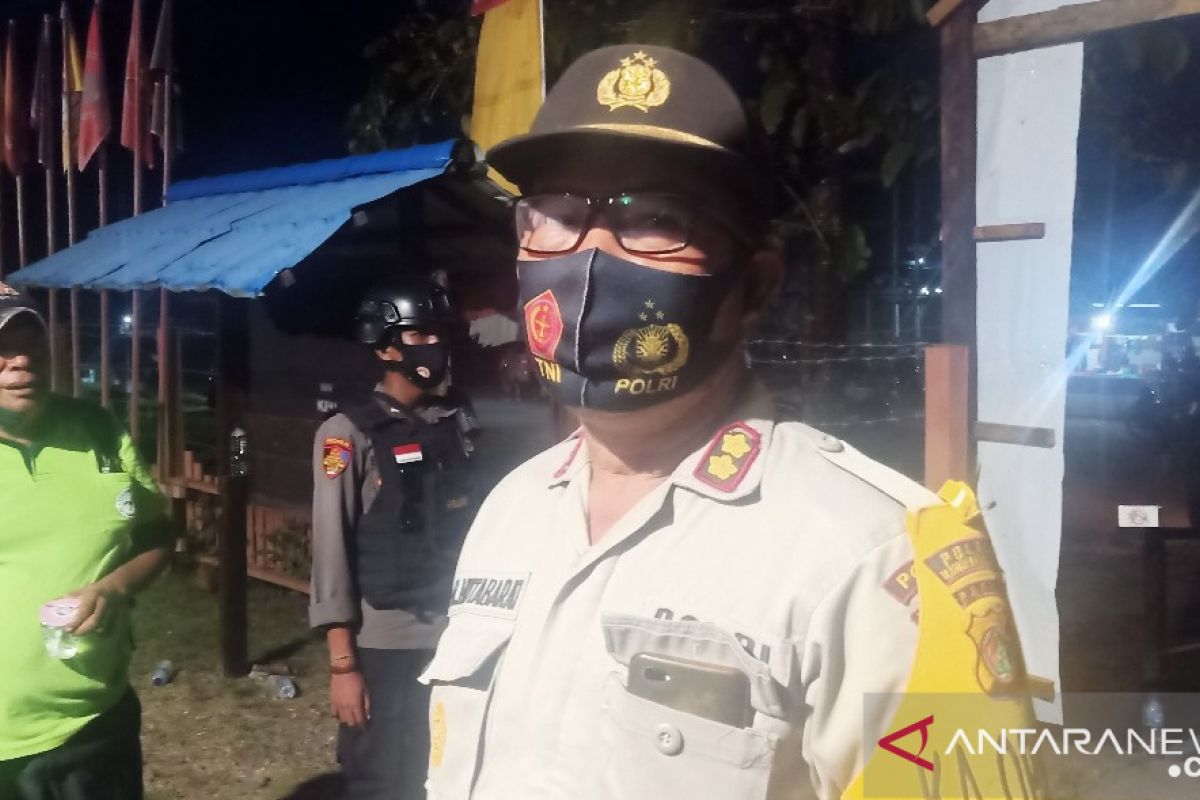100 security personnel safeguard KPU-Mamberamo Raya office