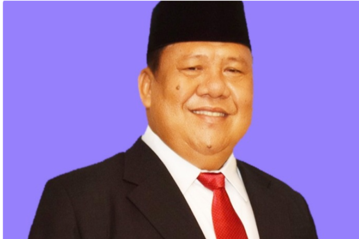 Pasangan bakal calon Bupati Lampung Timur Yusran-Kisworo daftar KPU Minggu