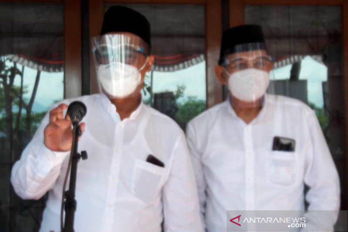 Pasangan Aziz-Mansyur mendaftar di KPU Kota Magelang