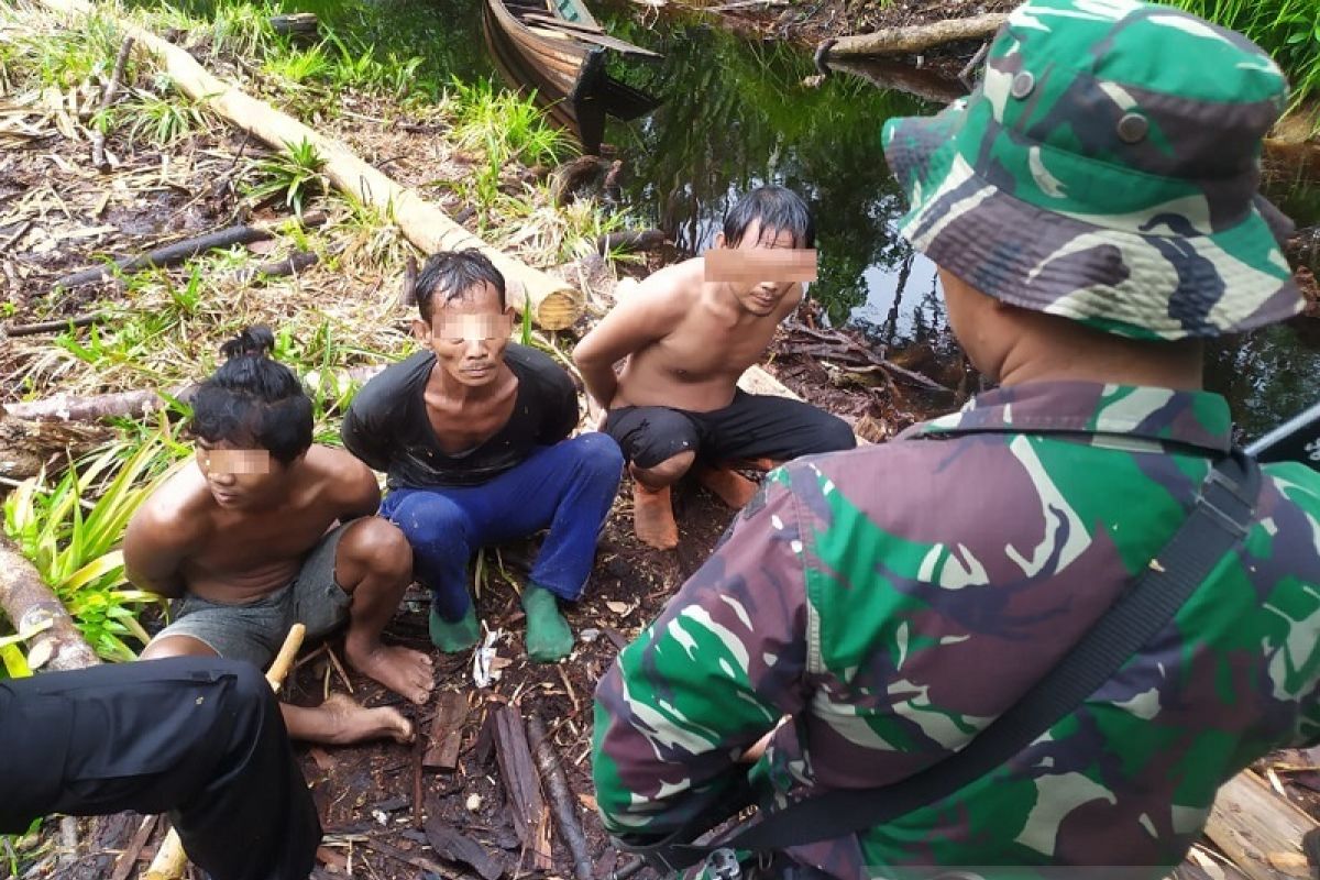 Tim gabungan tangkap tiga pelaku illegal logging dilahan konservasi di Muarojambi