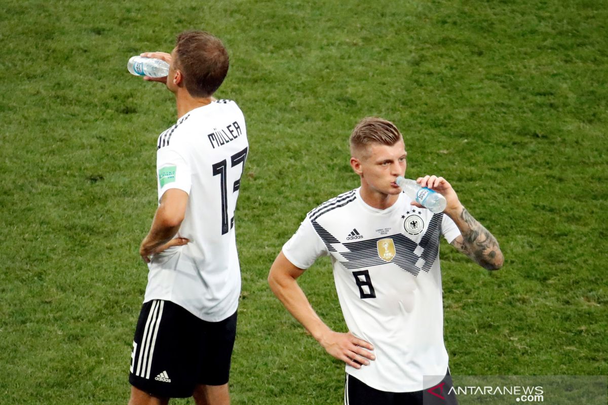 Toni Kroos mengakui bahwa Spanyol menunjukkan caranya bermain bola