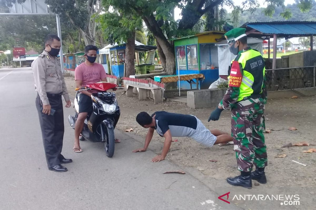 Kodim 1314 Gorut razia pelanggar masker cegah penyebaran COVID-19