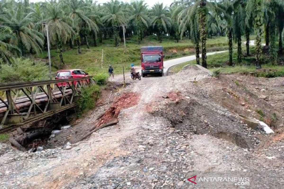 Jembatan putus, Pertamina pastikan stok dan penyaluran BBM aman di Bengkulu