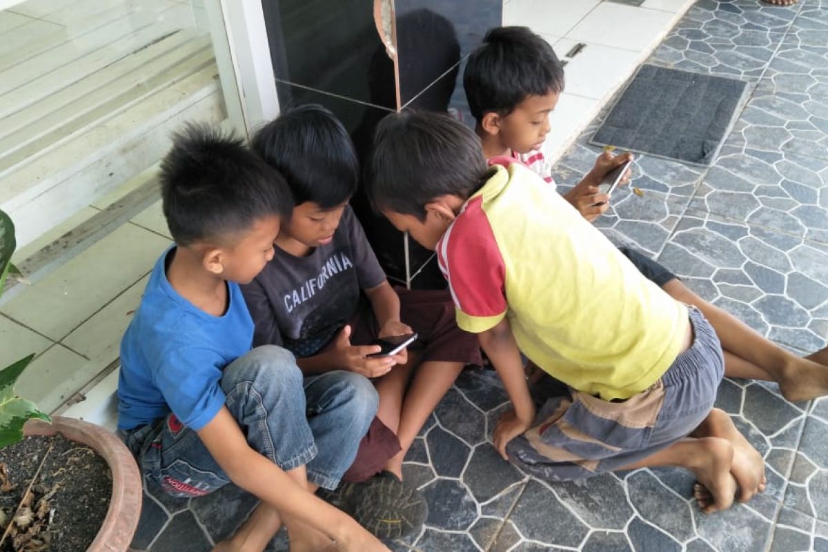 DPRD Mataram meminta wifi gratis tingkat lingkungan segera dipasang