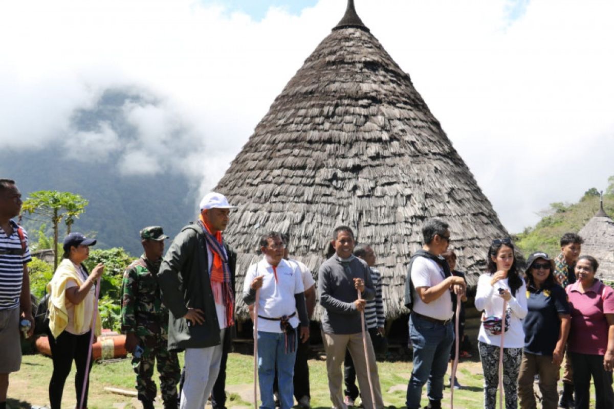 Gubernur  janji benahi infrastruktur kampung adat Wae Rebo