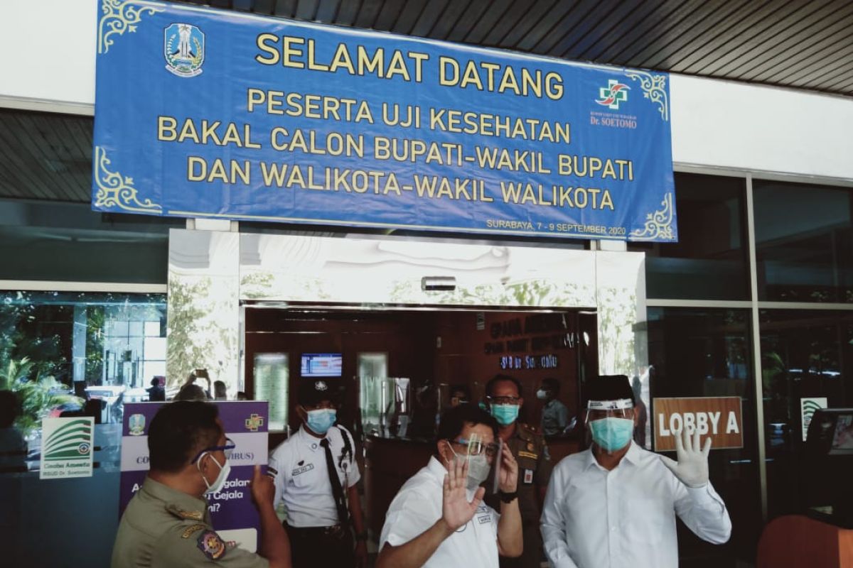Eri-Armuji dan Machfud-Mujiaman jalani swab test di RSUD Soetomo Surabaya