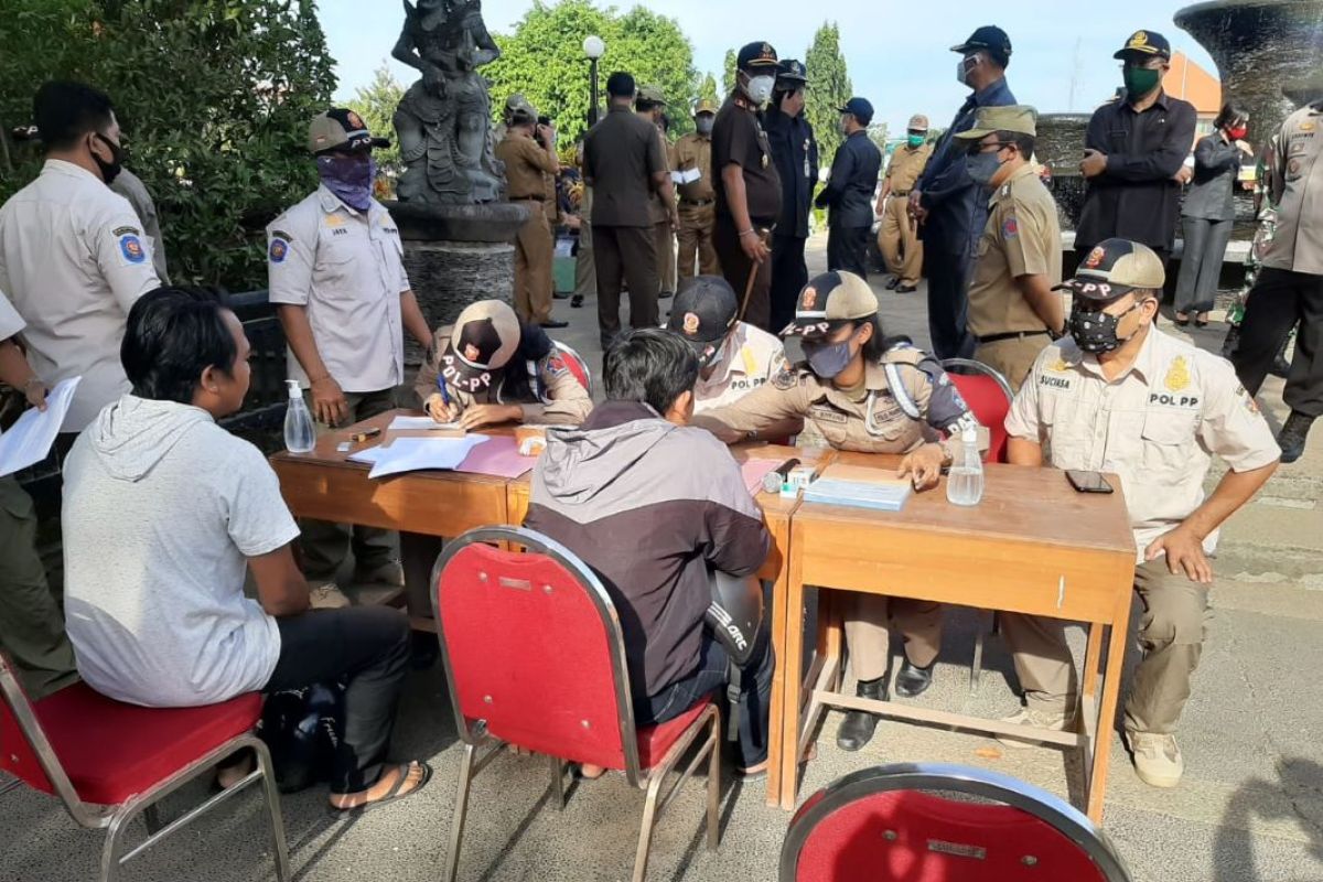 17 orang tanpa masker terjaring operasi gabungan protokol kesehatan di Buleleng