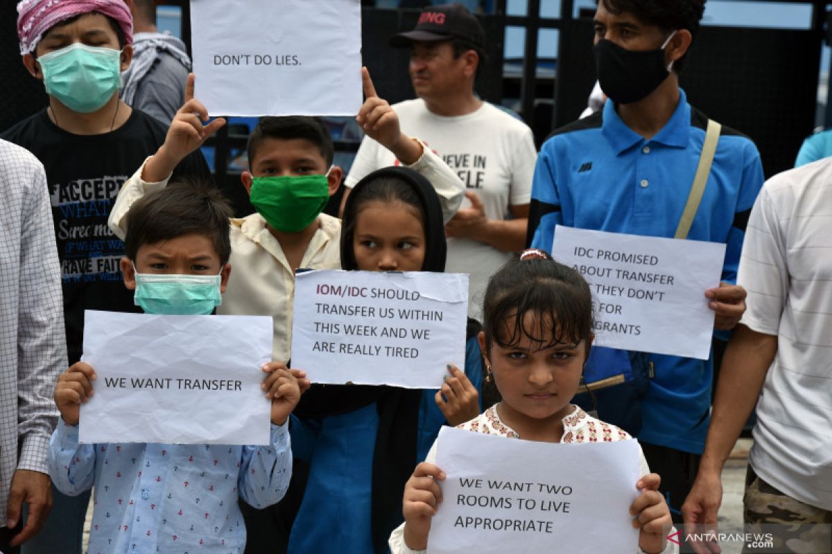 Pengungsi luar negeri demo Rudenim Pekanbaru minta perbaikan fasilitas