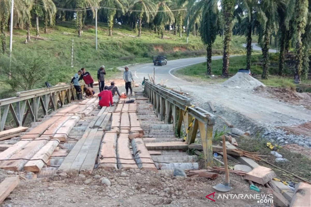 Jembatan putus di Bengkulu Utara dibangun tahun depan