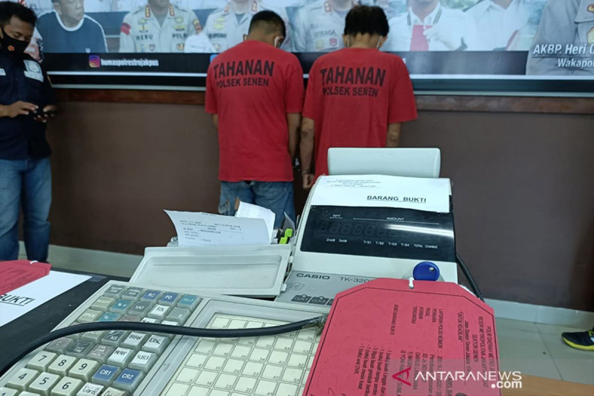 Polisi buru tiga orang pencuri Apotek di Kramat