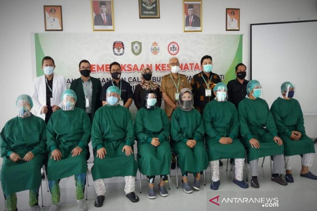 Pemeriksaan kesehatan bakal calon peserta Pilkada Kotim di dua kota