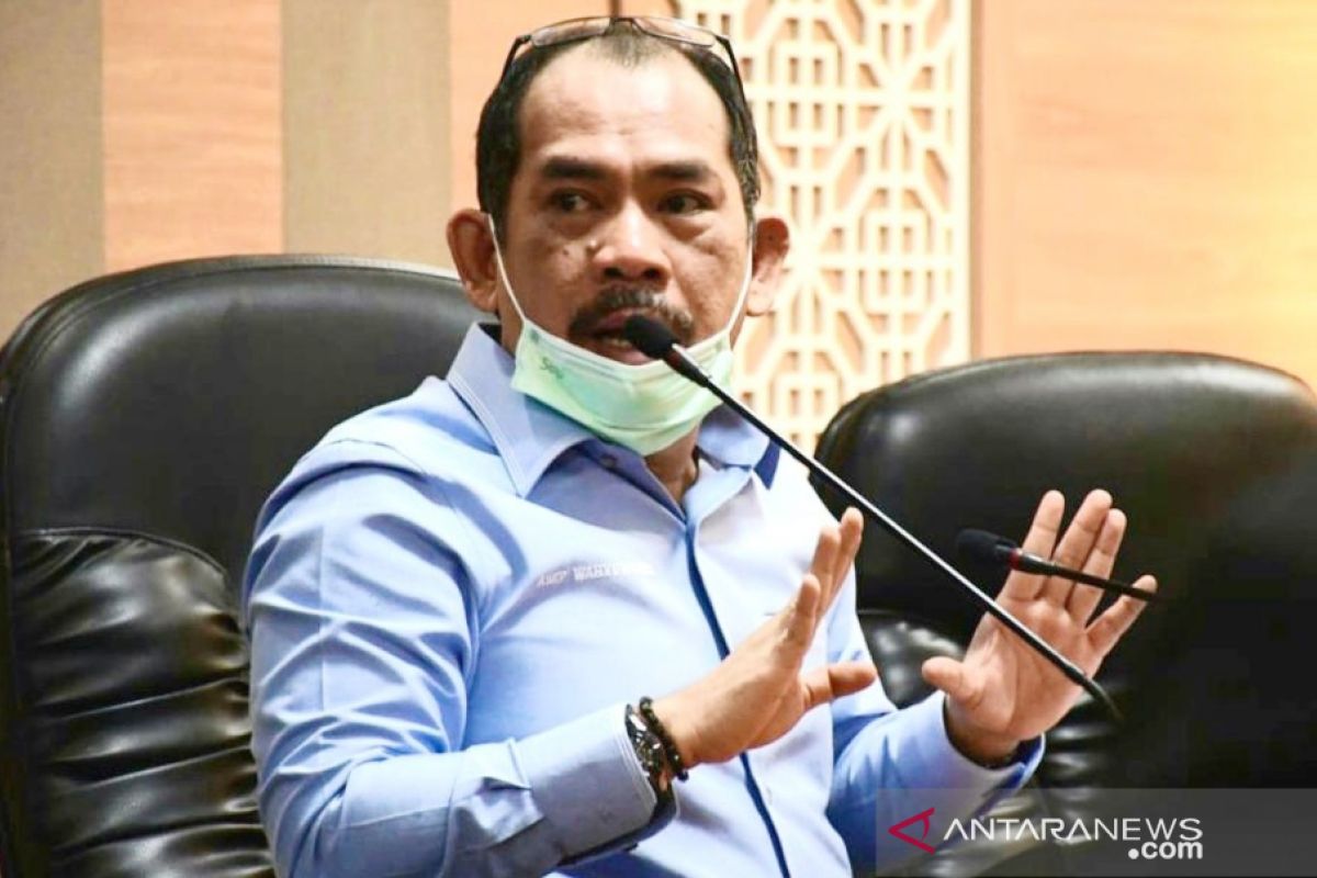 Legislator soroti sanksi pelanggar PSBB masuk ambulans di Bogor