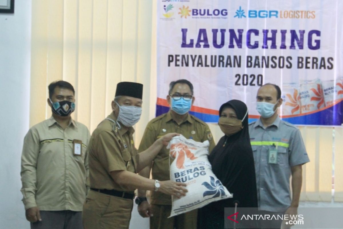 Bupati HST launching Bansos beras PKH 2020