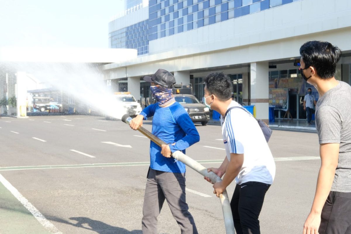 Pelindo III lakukan pengecekan APAR, mitigasi bencana kebakaran