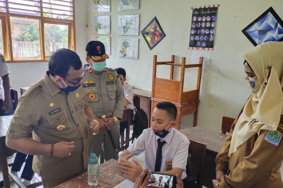 Kasus COVID-19 meningkat, belajar tatap muka tingkat SD di Aceh Jaya menunggu keputusan tim gugus tugas