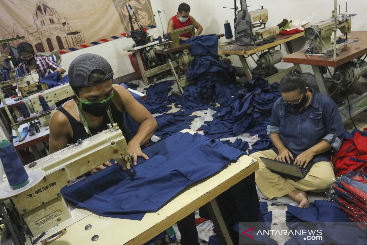 Garment industry urges President to intervene on minimum wage issue