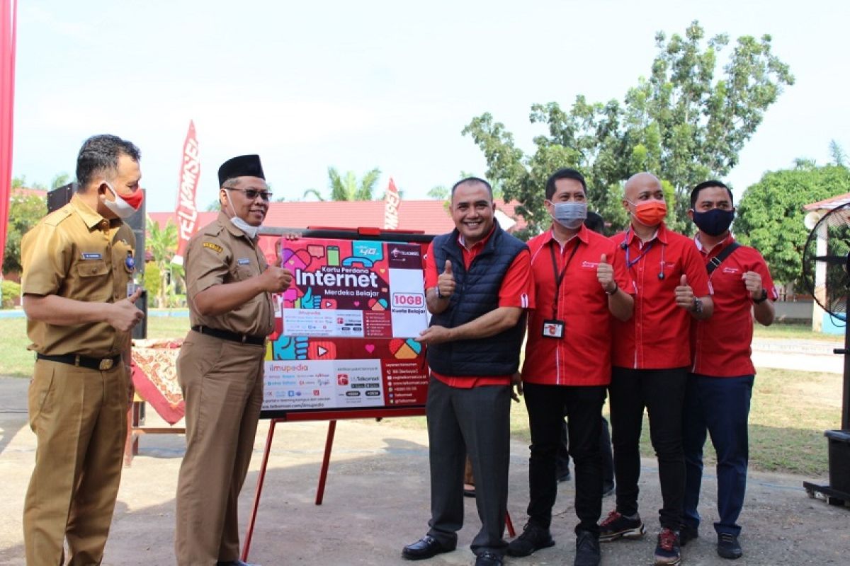 Puluhan ribu pelajar Jambi akan nikmati akses belajar jarak jauh gratis dari Telkomsel