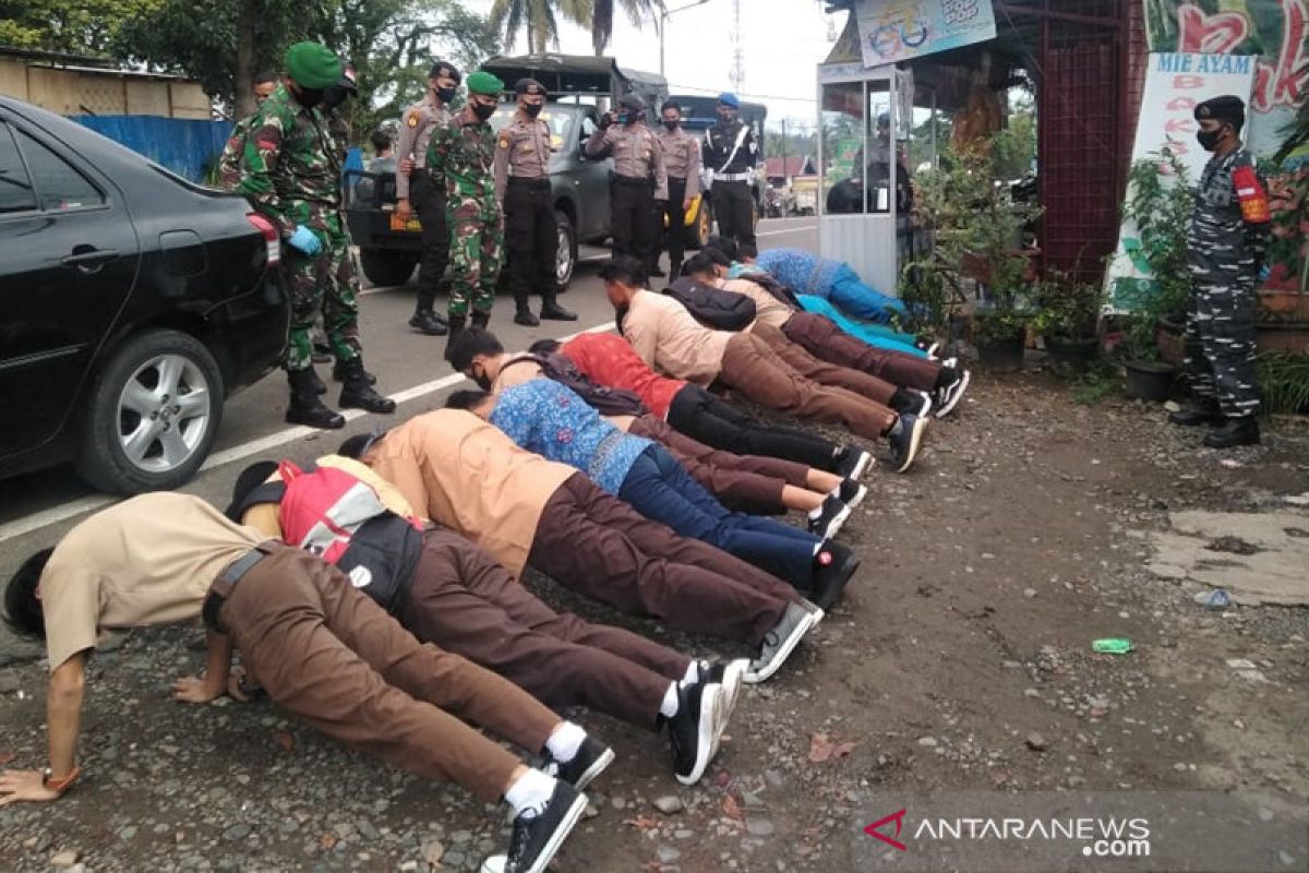 Pengamat harap bakal cakada bisa kontrol penerapan protokol kesehatan