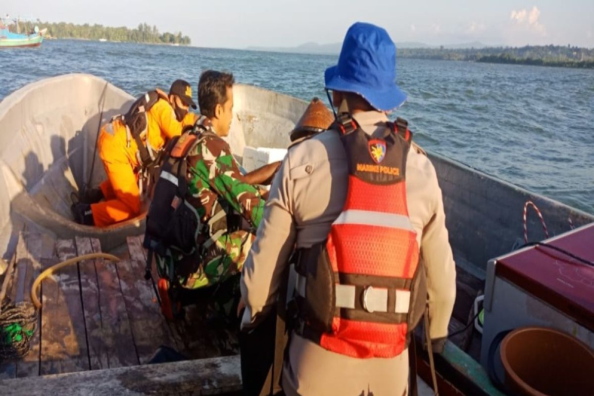 Tim gabungan Papua evakuasi nelayan kehabisan BBM di perairan Sarmi
