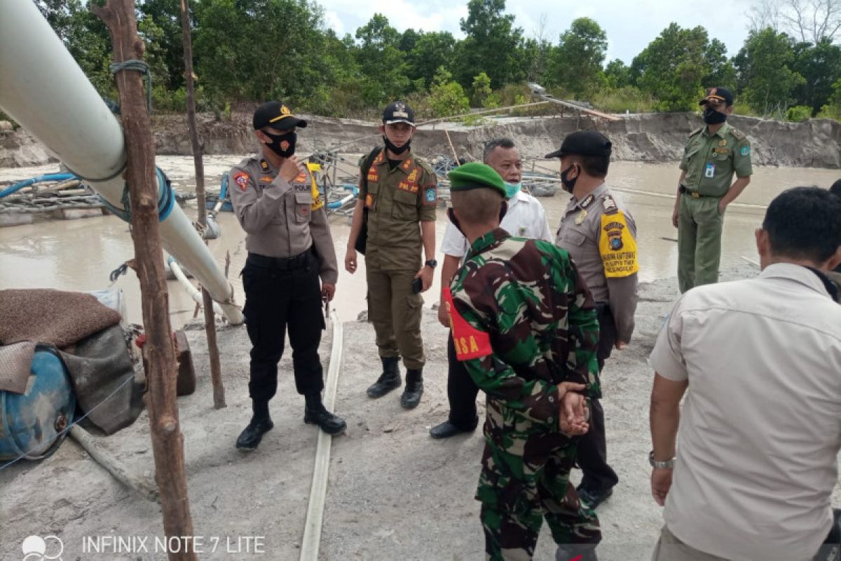 Tim gabungan tertibkan penambangan biji timah ilegal di Bangka