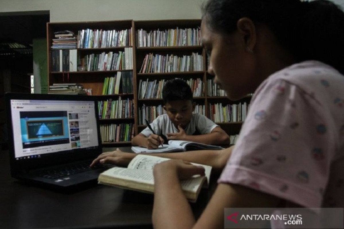 Kurikulum darurat bagi siswa saat pandemi diberlakukan di Pekanbaru
