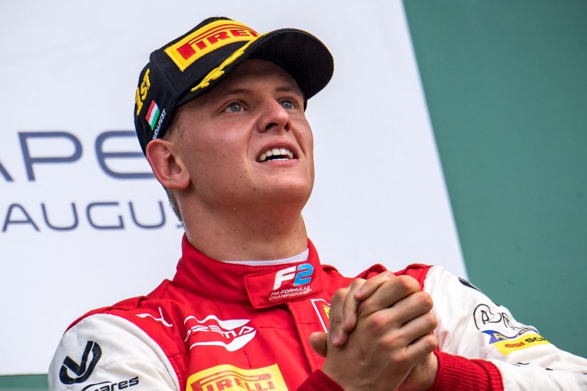 Schumacher junior bangga ikuti jejak sang ayah