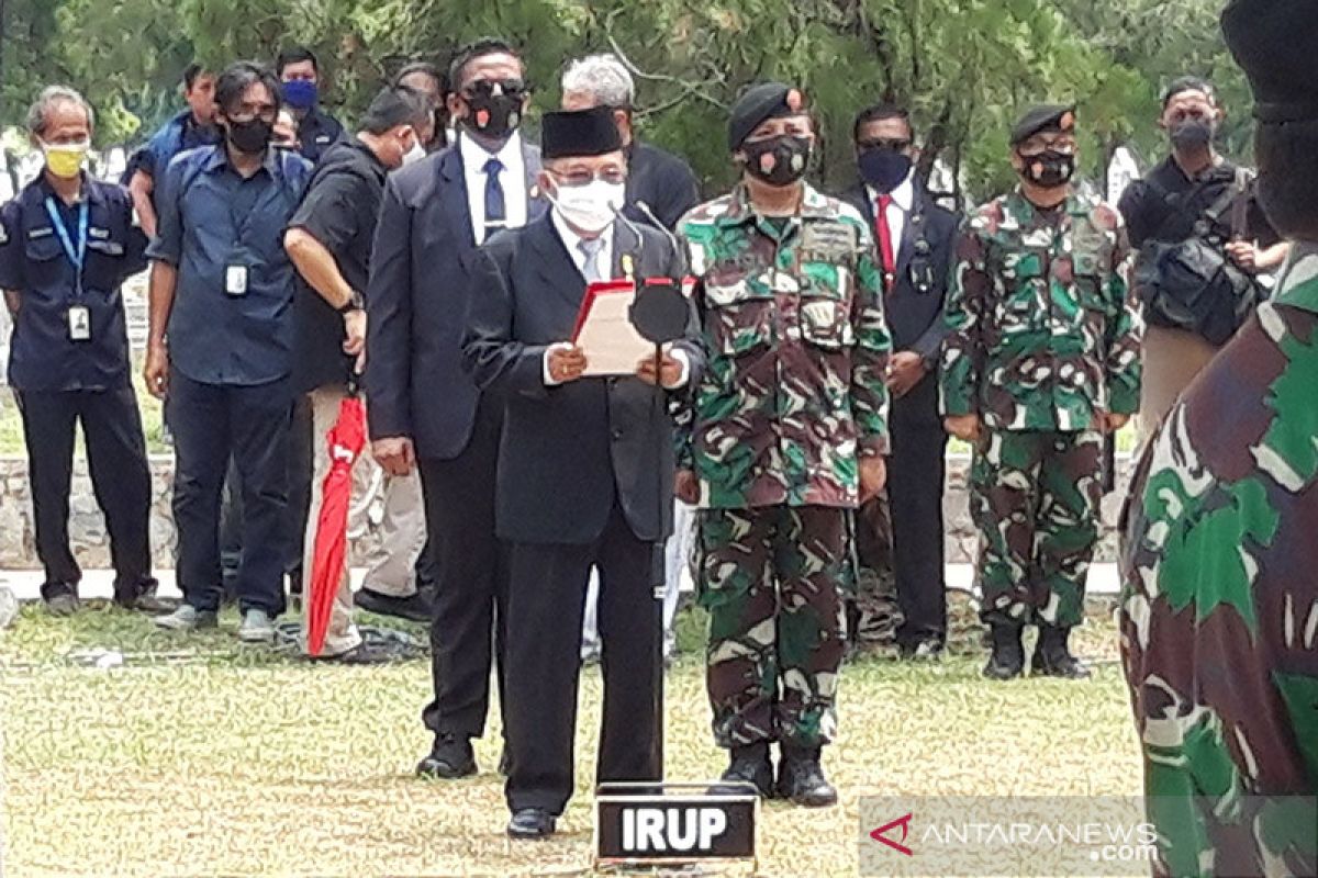 Jusuf Kalla pimpin langsung upacara pemakaman Jakob Oetama di TMP Kalibata