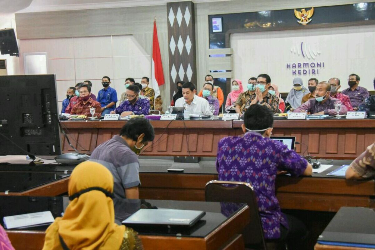 Wali Kota Kediri bahas strategi tingkatkan SAKIP menuju predikat A