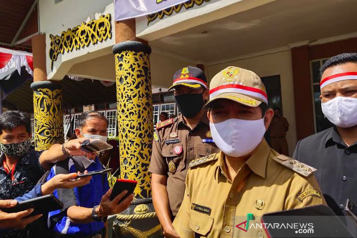 Bupati peringatkan seluruh ASN di Bartim jangan keluar daerah