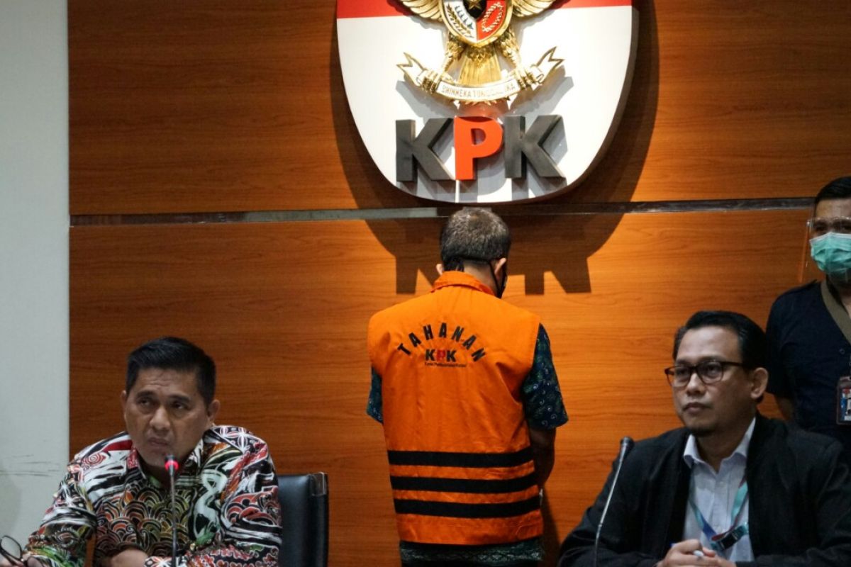 KPK sita dua bidang tanah dan uang dari tersangka Heri Tantan