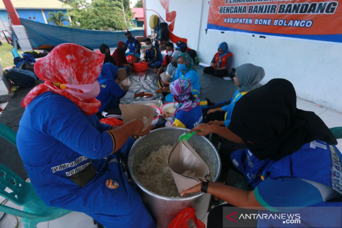 Bone Bolango dirikan dapur umum penuhi kebutuhan korban bencana