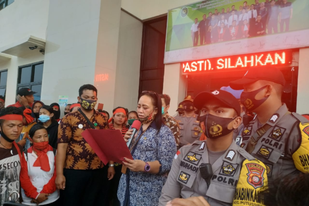 Aksi demo, tiga warga Sibau Hilir dikeluarkan dari Rutan Putussibau