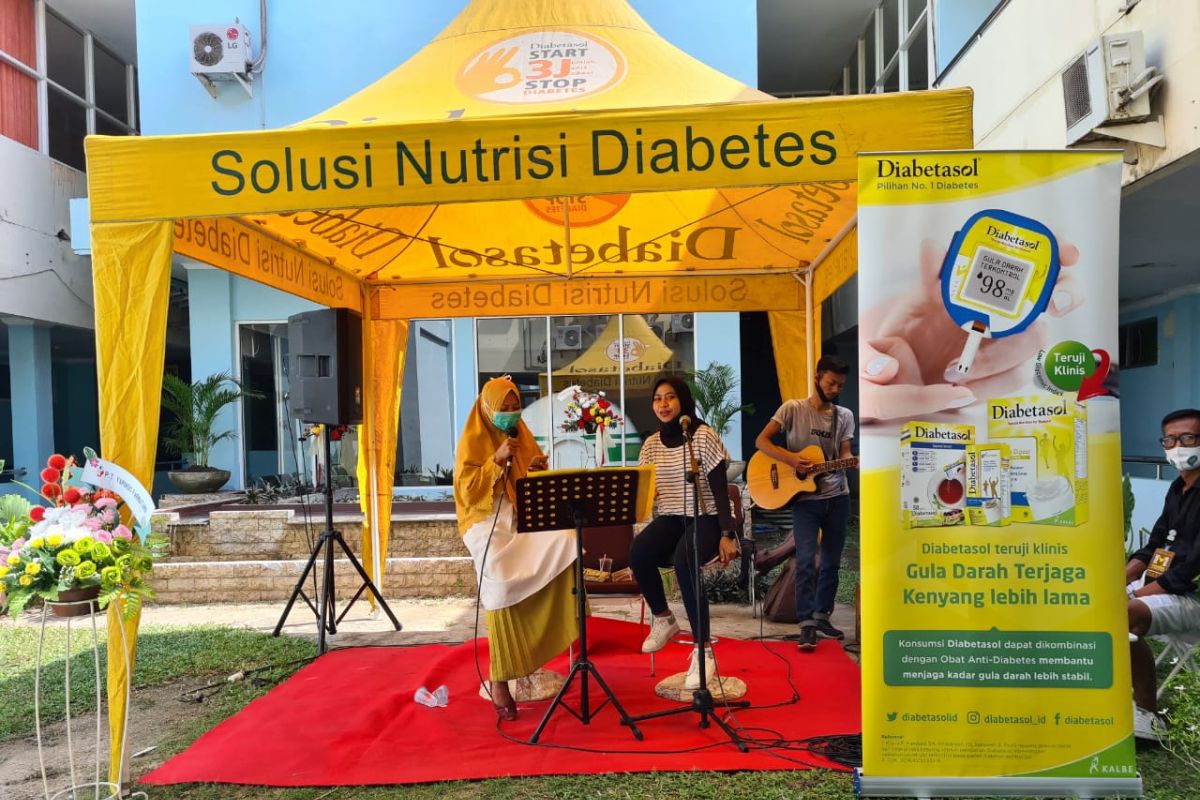 RSUD Mataram menyediakan fasilitas live music untuk menghibur pasien
