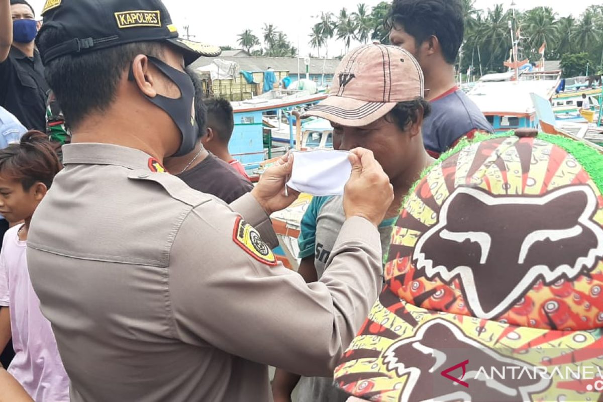 Polres Bangka bagikan 42.500 makser gratis