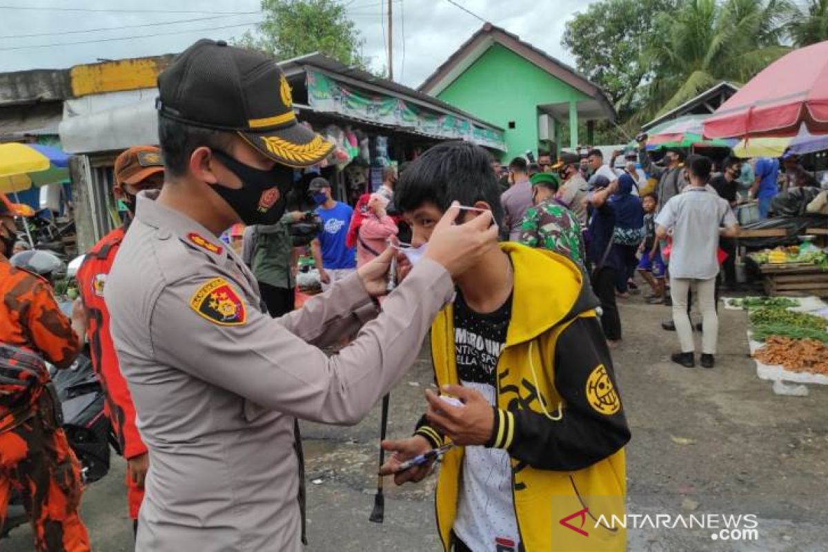 Polres Pangkalpinang bagikan 33.800 masker gratis