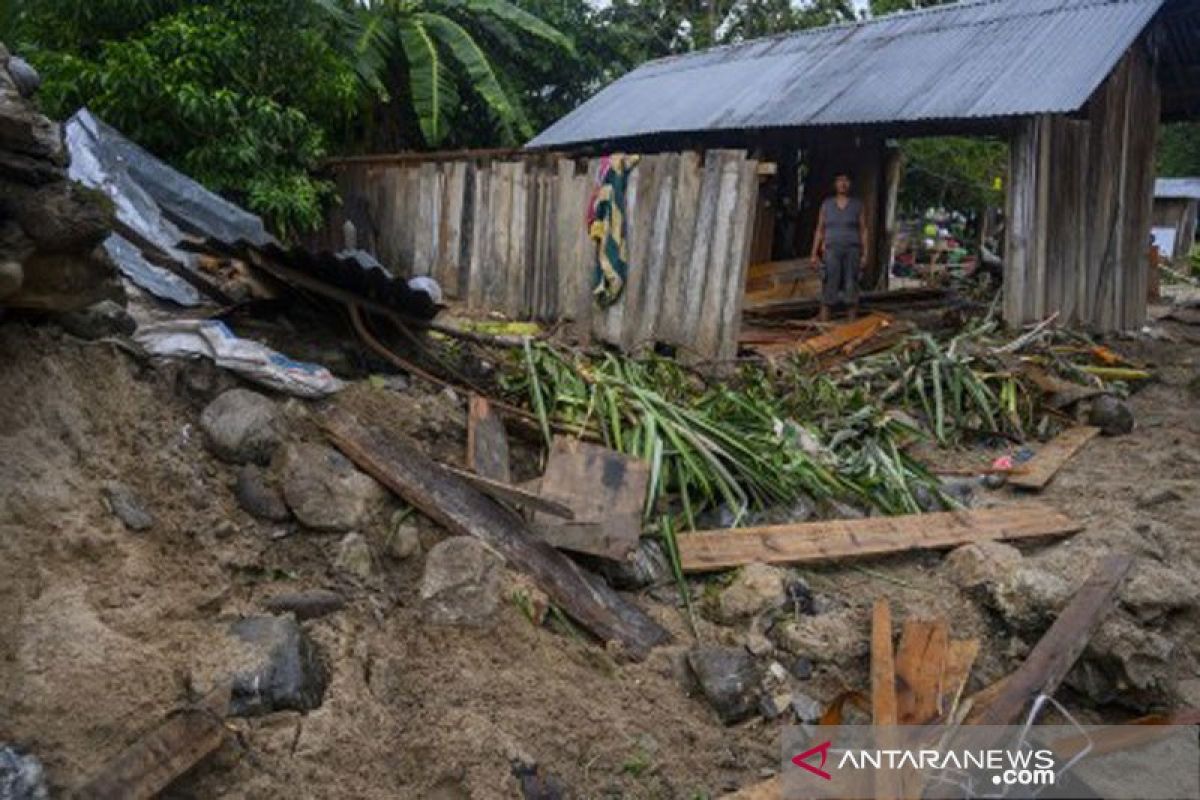 BPBD Sigi imbau warga tetap siaga banjir dan longsor