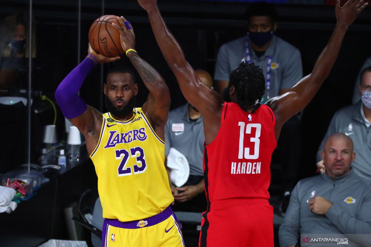 Lakers genggam keunggulan 3-1 setelah taklukkan Rockets 110-100